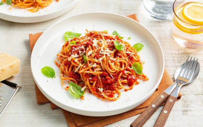 Recept Spaghetti all’Uovo met Napoletanasaus Grand'Italia